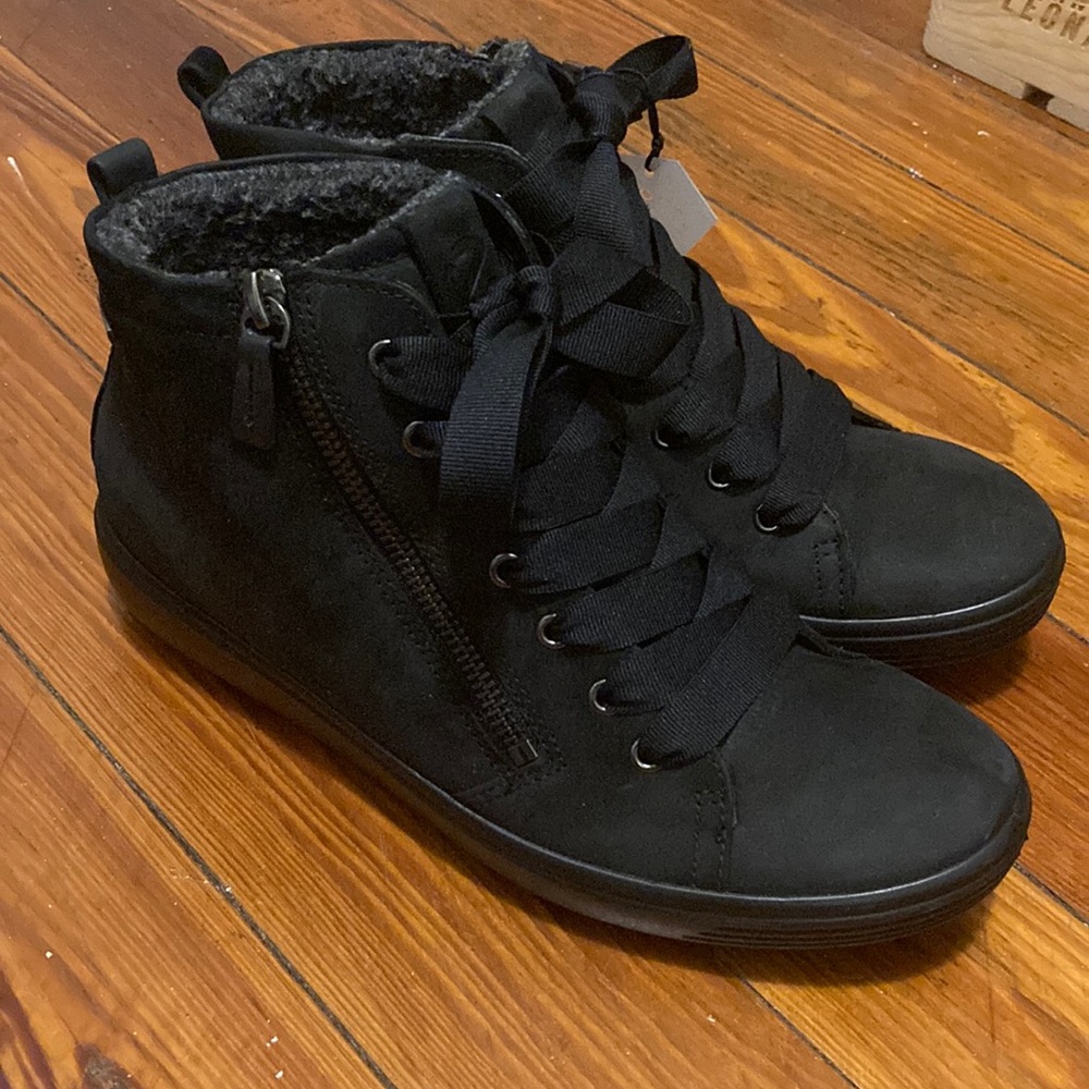 ECCO Womens EU39 Soft 7 Tred GORE-TEX Black High Top Sneaker Zip Lace Shoes